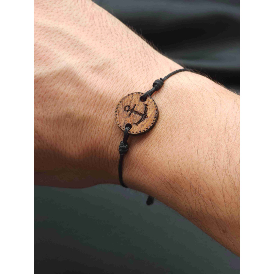 Unisex Oak Wood Bracelet with Anchor Design – Timeless & Unique
