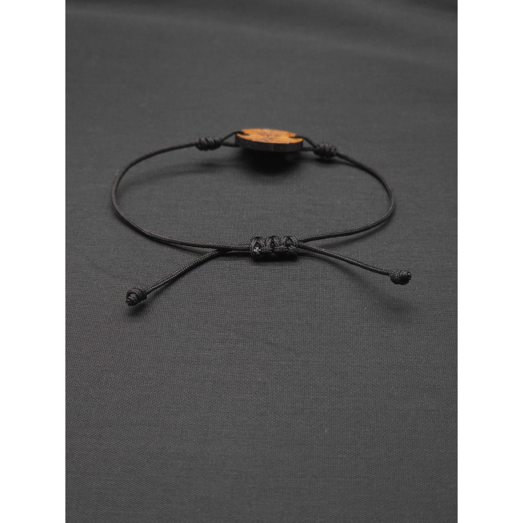 Unisex Treble Clef Bracelet – Handcrafted Oak Wood Design