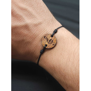 Unisex Treble Clef Bracelet – Handcrafted Oak Wood Design