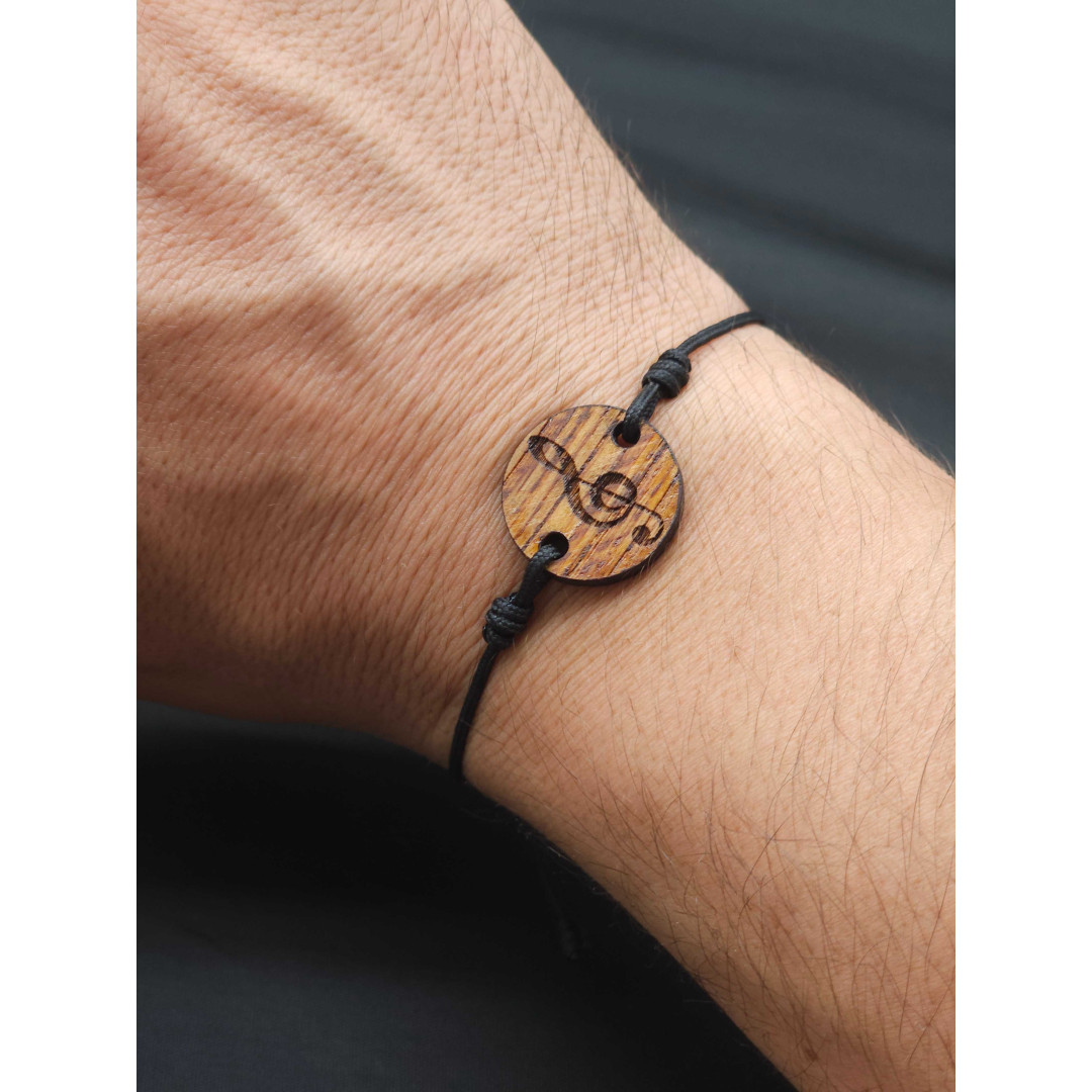 Unisex Treble Clef Bracelet – Handcrafted Oak Wood Design